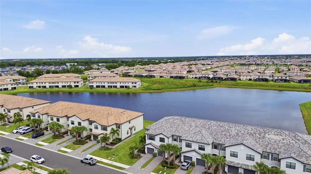15215 SUNNY DAY DRIVE Bradenton, FL 34211
