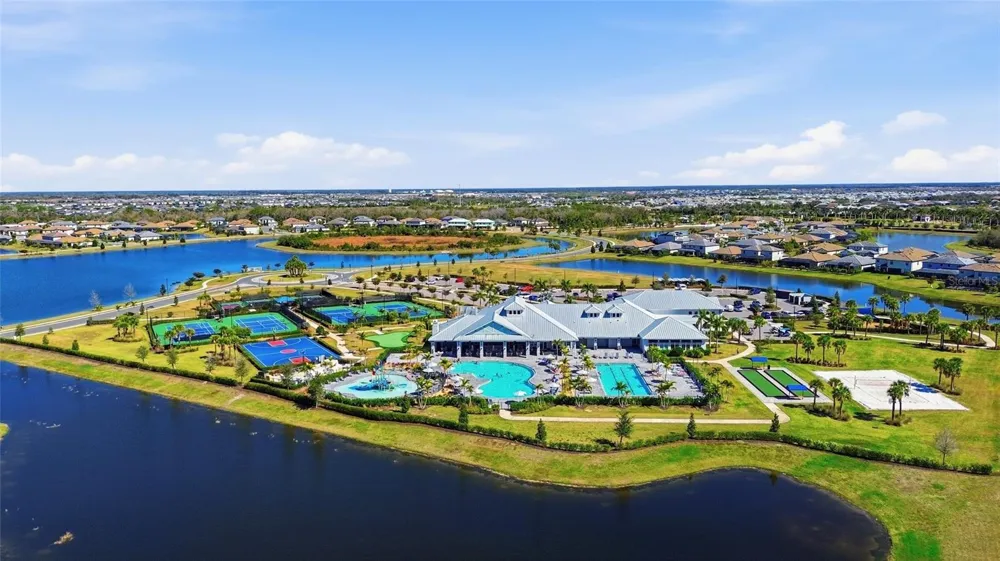 15215 SUNNY DAY DRIVE Bradenton, FL 34211