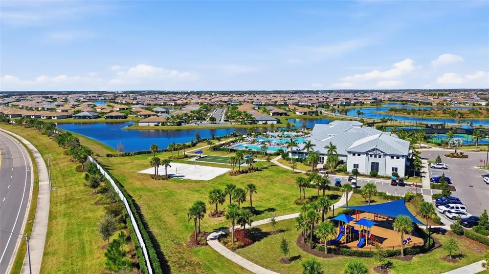 15215 SUNNY DAY DRIVE Bradenton, FL 34211
