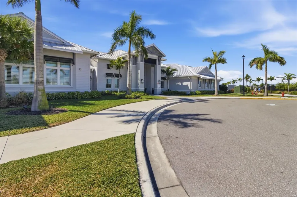 15215 SUNNY DAY DRIVE Bradenton, FL 34211