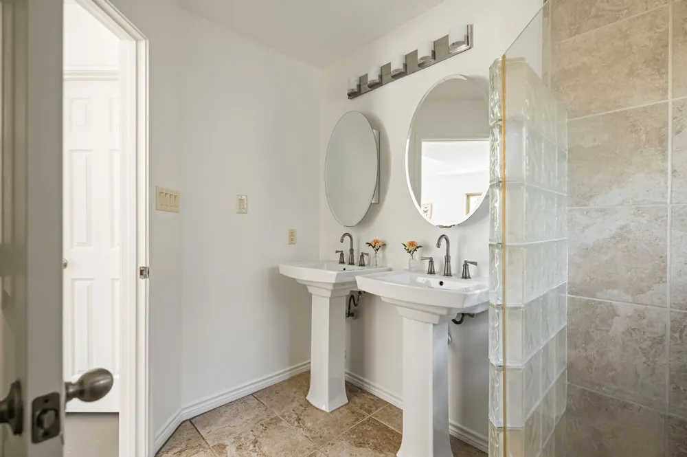 2606 Friar Tuck Lane Austin, TX 78704