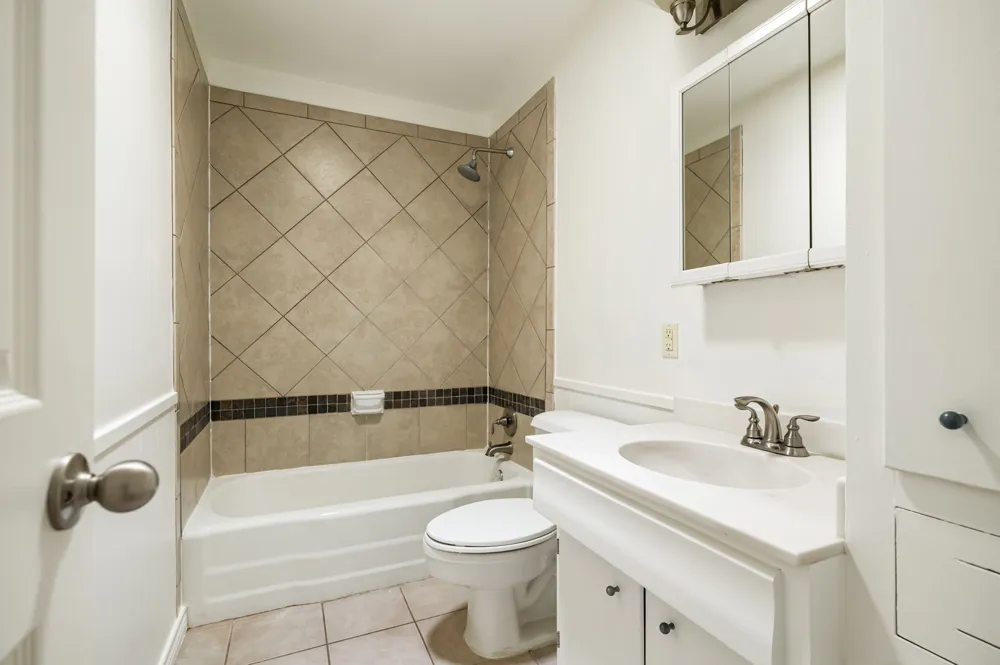 2606 Friar Tuck Lane Austin, TX 78704