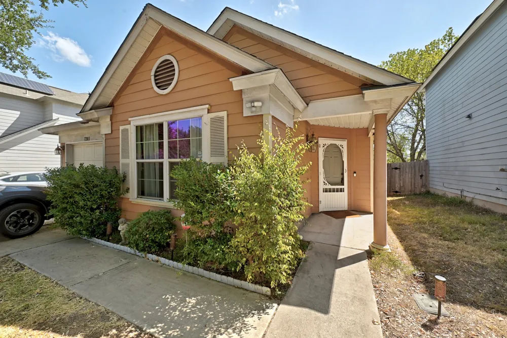 7203 Alegre Pass Austin, TX 78744