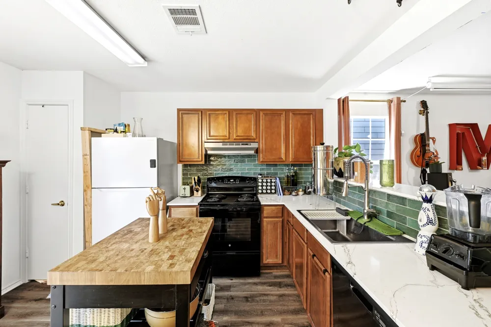 7203 Alegre Pass Austin, TX 78744