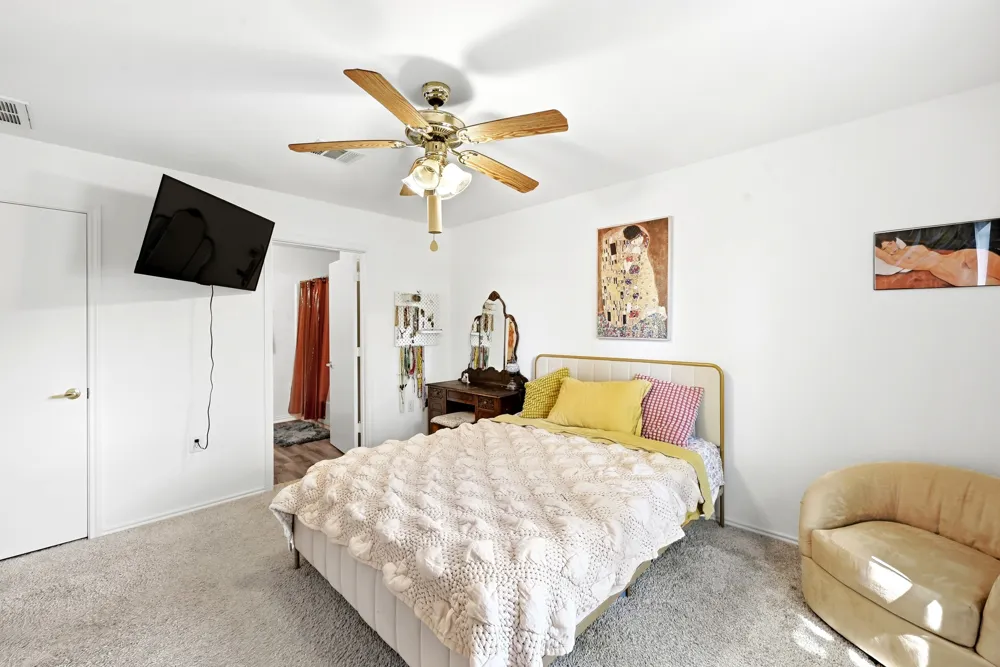7203 Alegre Pass Austin, TX 78744