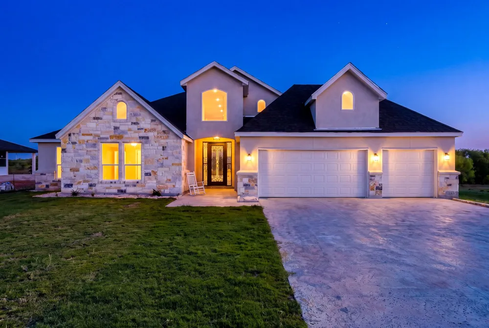 7166 Newman Boulevard Kyle, TX 78640