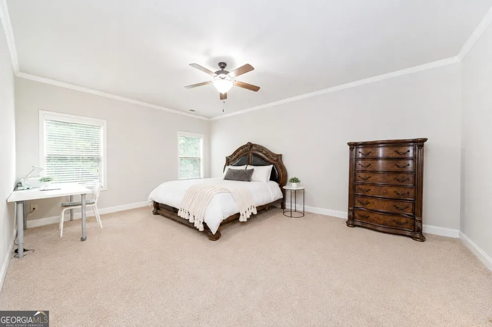 5543 Leaf Ridge LN Buford, GA 30518