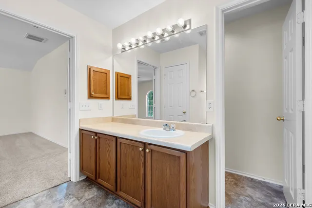 9134 Hilltop Crossing Dr San Antonio, TX 78251