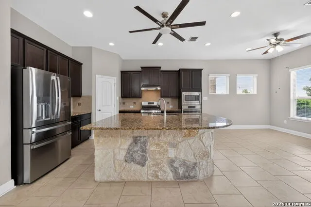 2932 Sunridge Dr Schertz, TX 78108