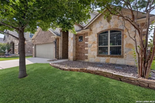 2932 Sunridge Dr Schertz, TX 78108