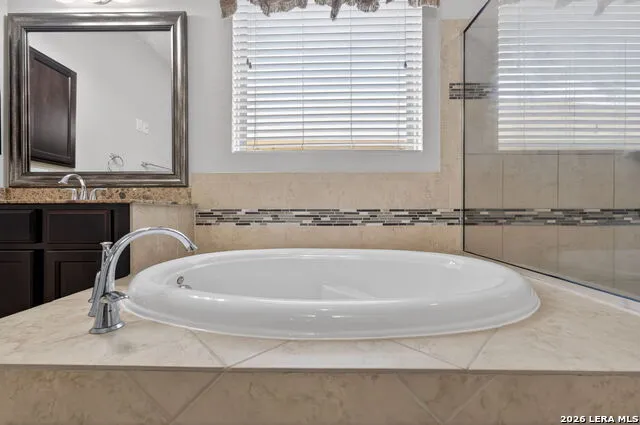 2932 Sunridge Dr Schertz, TX 78108