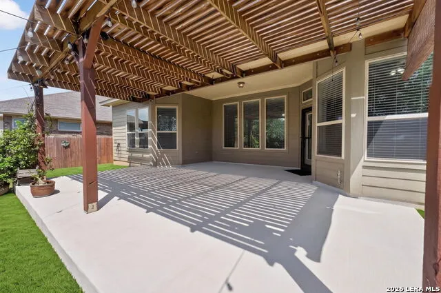 2932 Sunridge Dr Schertz, TX 78108