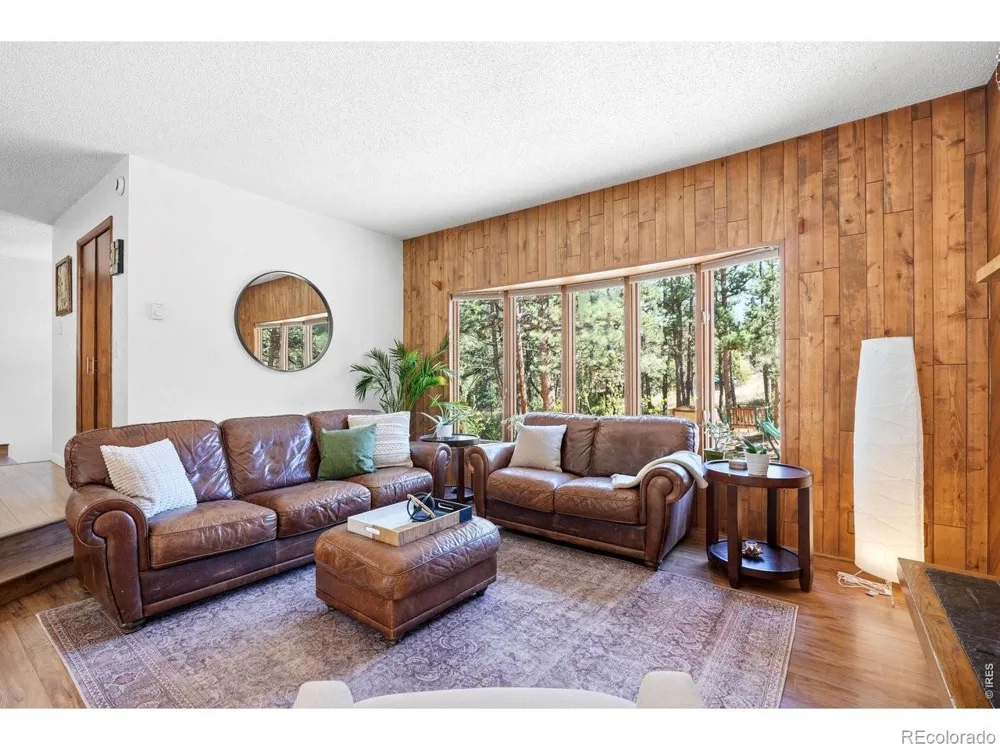 5 Mohawk Road Lyons, CO 80540