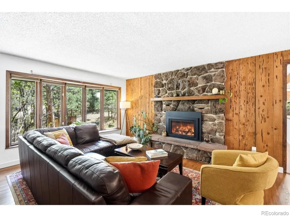 5 Mohawk Road Lyons, CO 80540