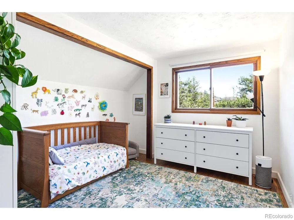 5 Mohawk Road Lyons, CO 80540