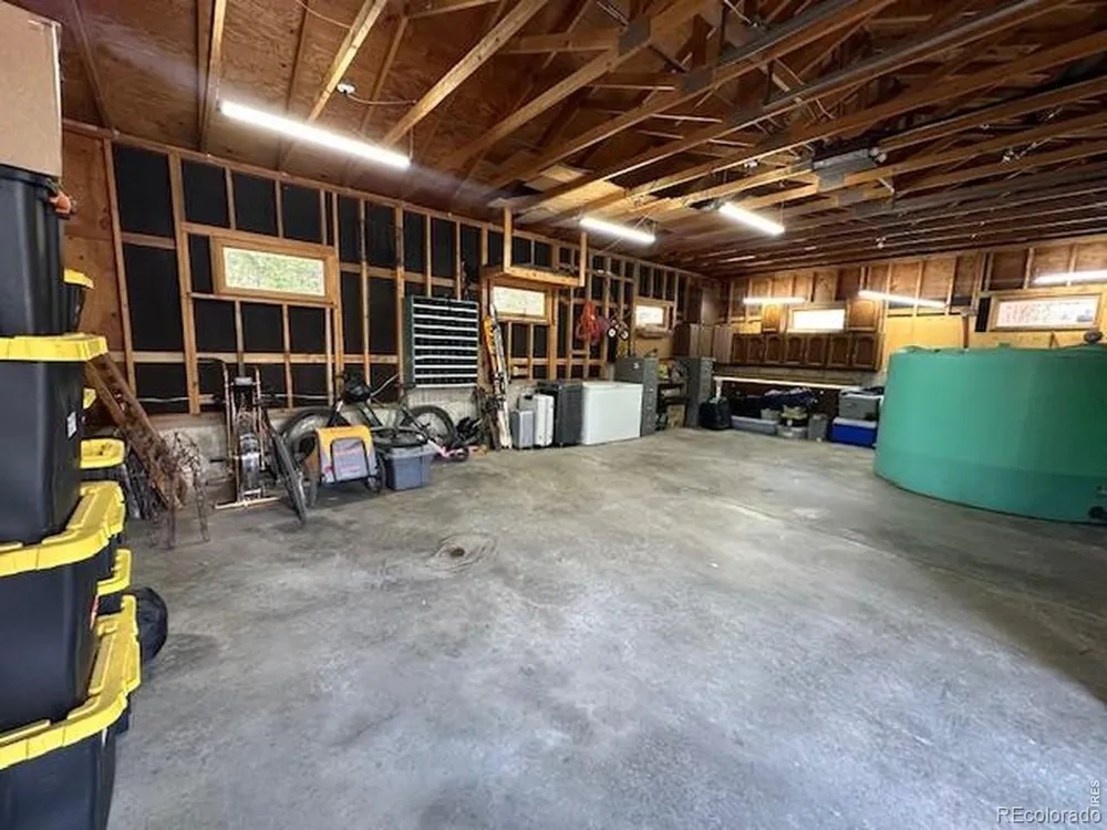 5 Mohawk Road Lyons, CO 80540