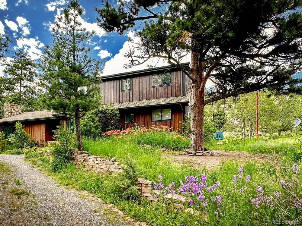 5 Mohawk Road Lyons, CO 80540