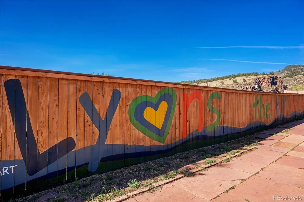 5 Mohawk Road Lyons, CO 80540