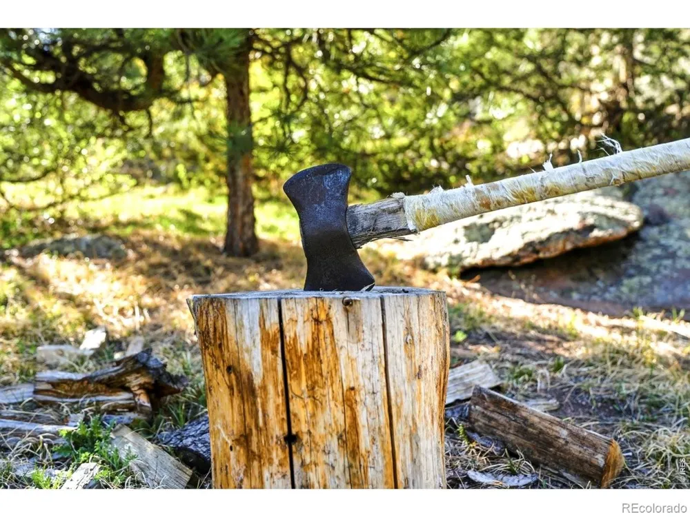 5 Mohawk Road Lyons, CO 80540