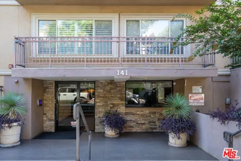 141 S Clark Drive