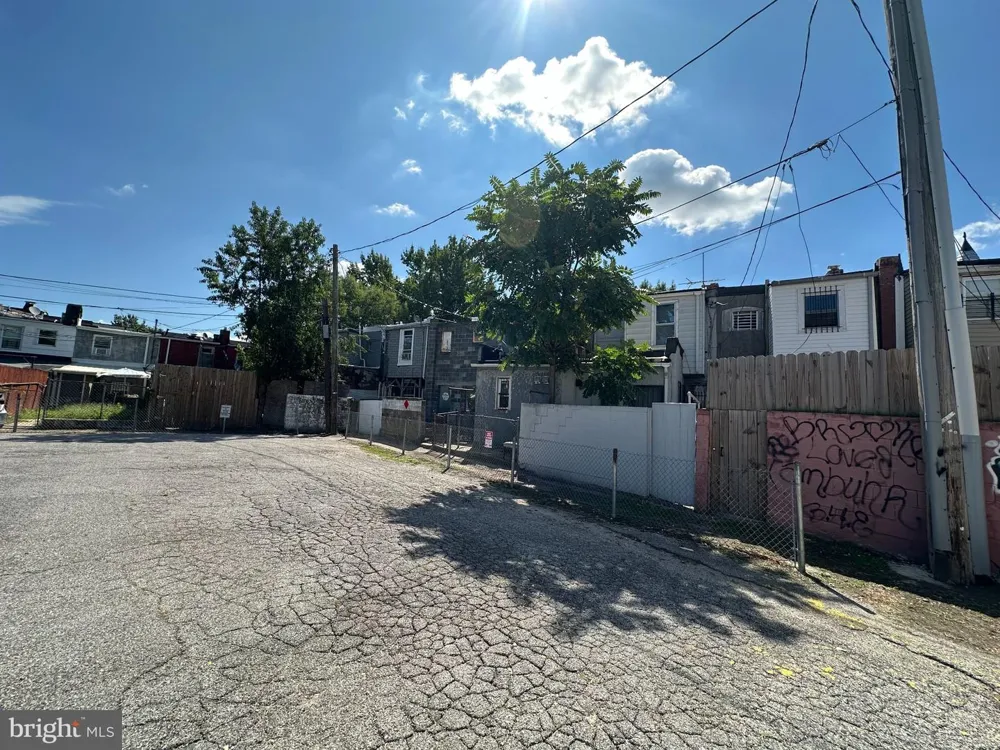 1610 WILKENS Baltimore, MD 21223