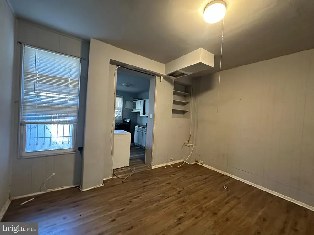 1610 WILKENS Baltimore, MD 21223