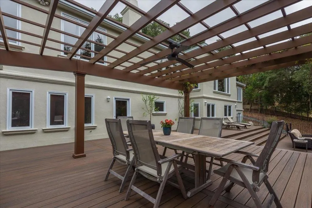55 Vista Verde Way Portola Valley, CA 94028