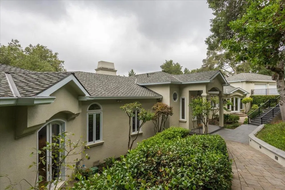 55 Vista Verde Way Portola Valley, CA 94028
