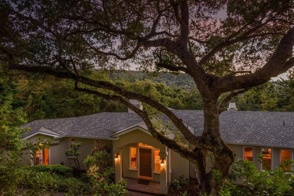 55 Vista Verde Way Portola Valley, CA 94028