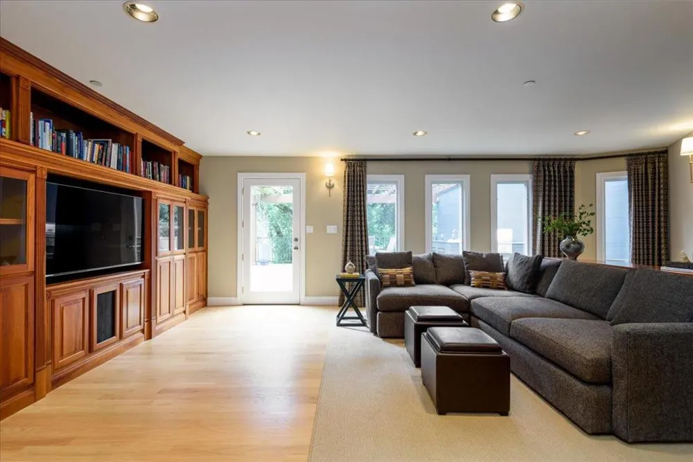 55 Vista Verde Way Portola Valley, CA 94028