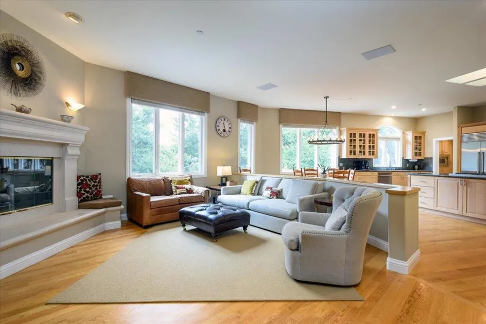 55 Vista Verde Way Portola Valley, CA 94028