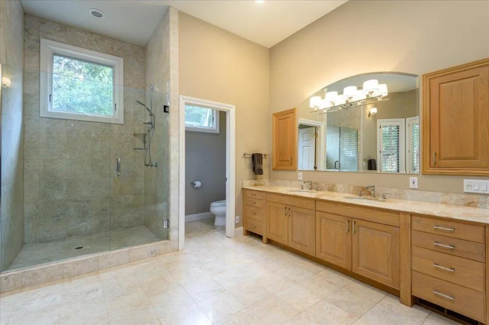 55 Vista Verde Way Portola Valley, CA 94028