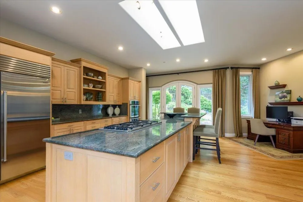 55 Vista Verde Way Portola Valley, CA 94028