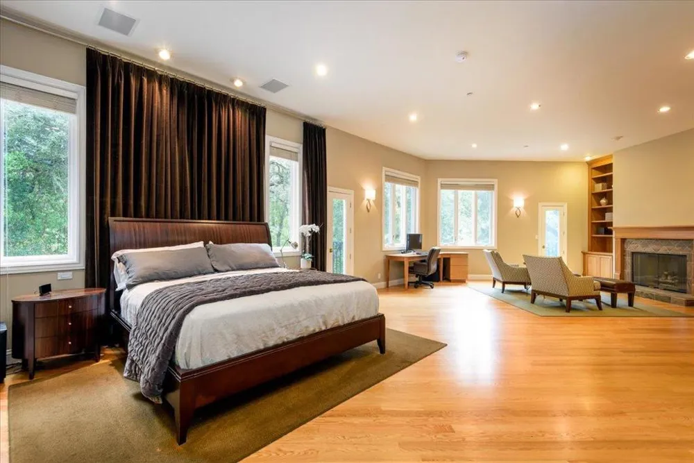 55 Vista Verde Way Portola Valley, CA 94028