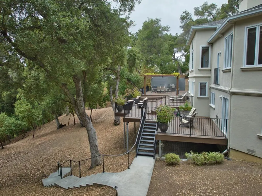 55 Vista Verde Way Portola Valley, CA 94028