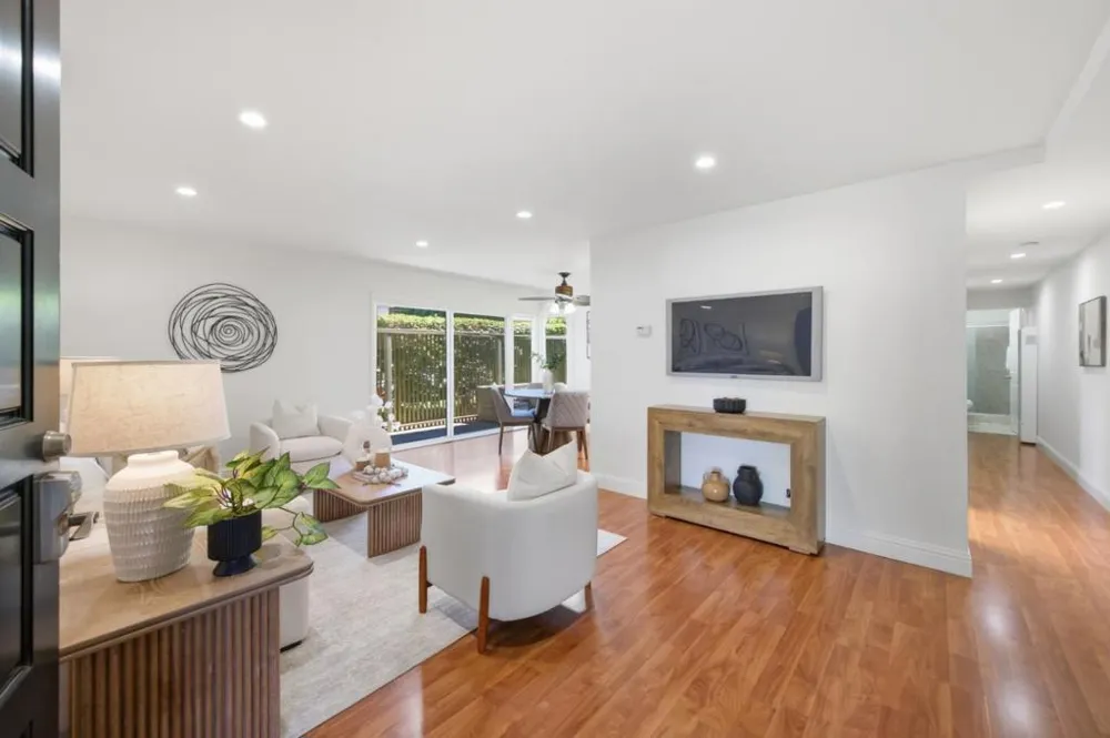 280 Easy Street #209 Mountain View, CA 94043
