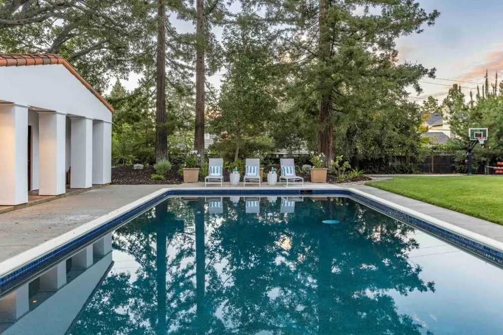 125 Los Altos Avenue Los Altos, CA 94022