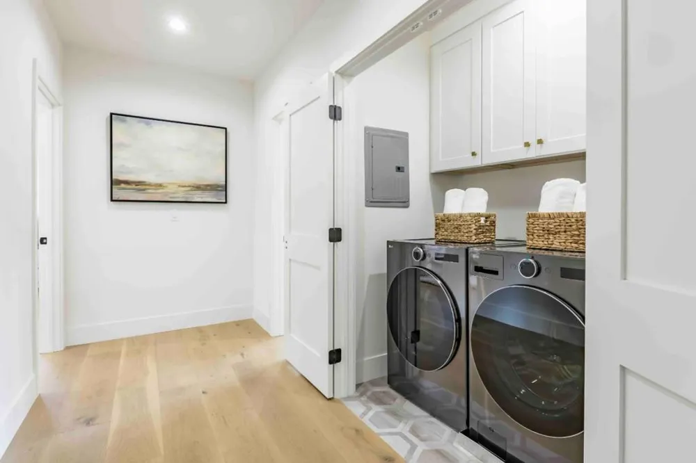 125 Los Altos Avenue Los Altos, CA 94022