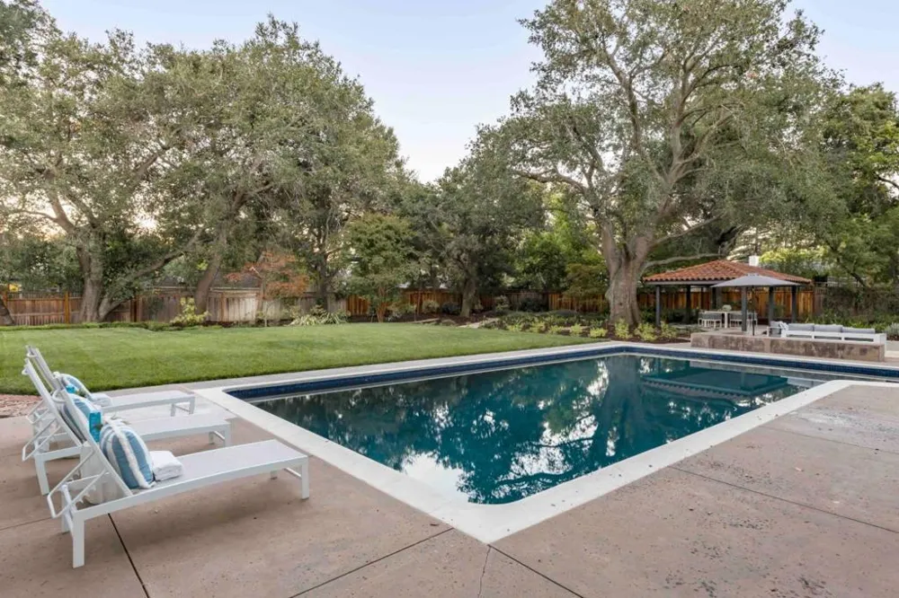 125 Los Altos Avenue Los Altos, CA 94022