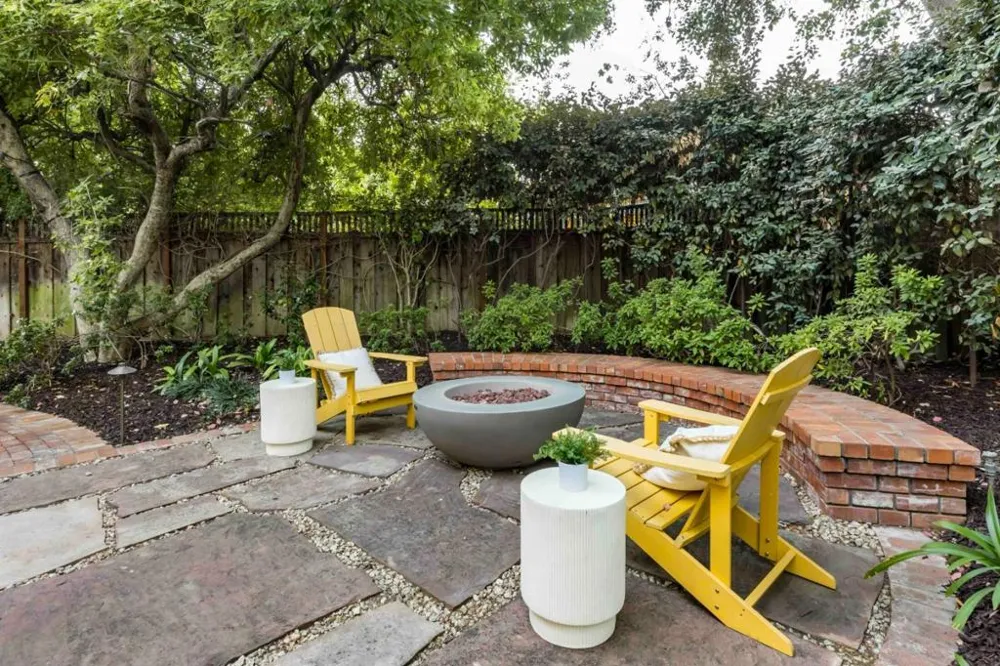 125 Los Altos Avenue Los Altos, CA 94022