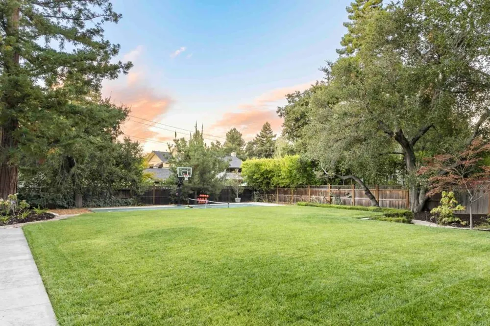 125 Los Altos Avenue Los Altos, CA 94022