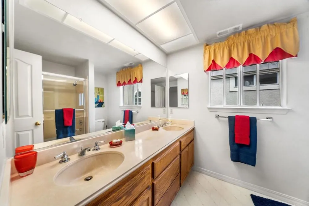 272 Edgewater Drive Milpitas, CA 95035