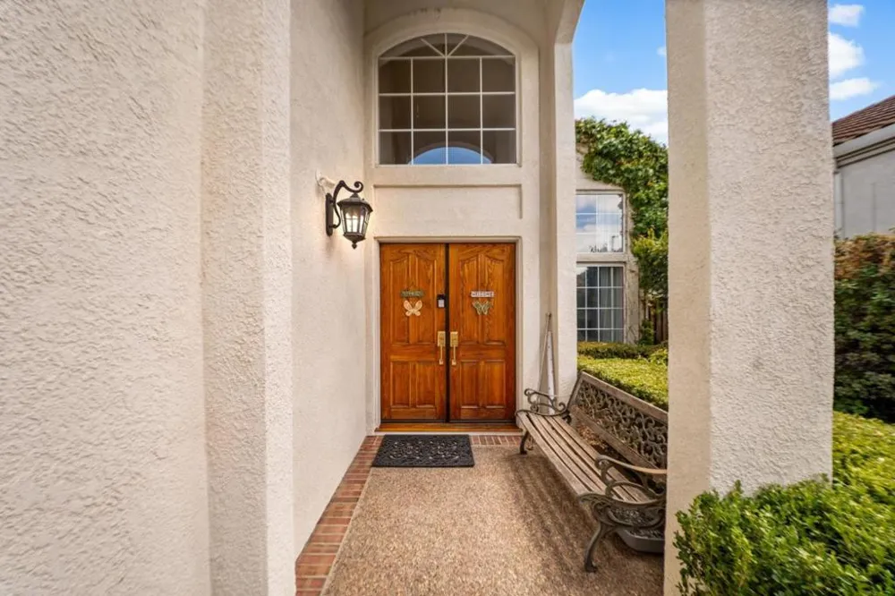 272 Edgewater Drive Milpitas, CA 95035