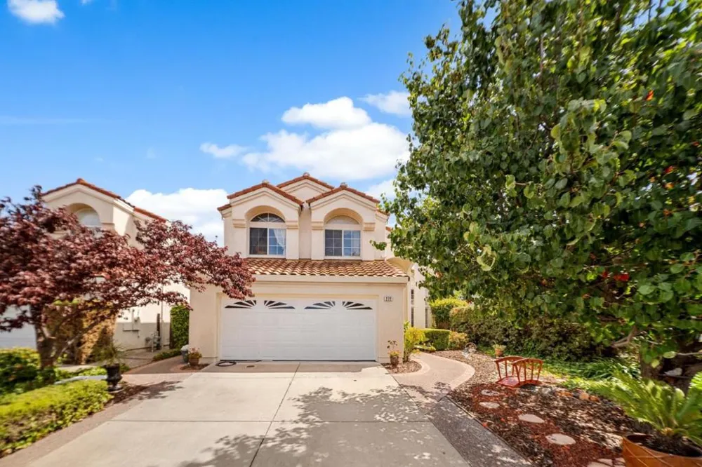272 Edgewater Drive Milpitas, CA 95035