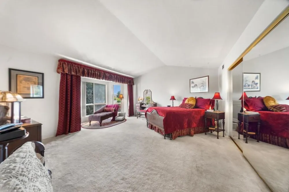 272 Edgewater Drive Milpitas, CA 95035