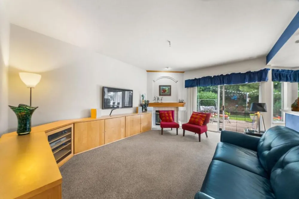 272 Edgewater Drive Milpitas, CA 95035