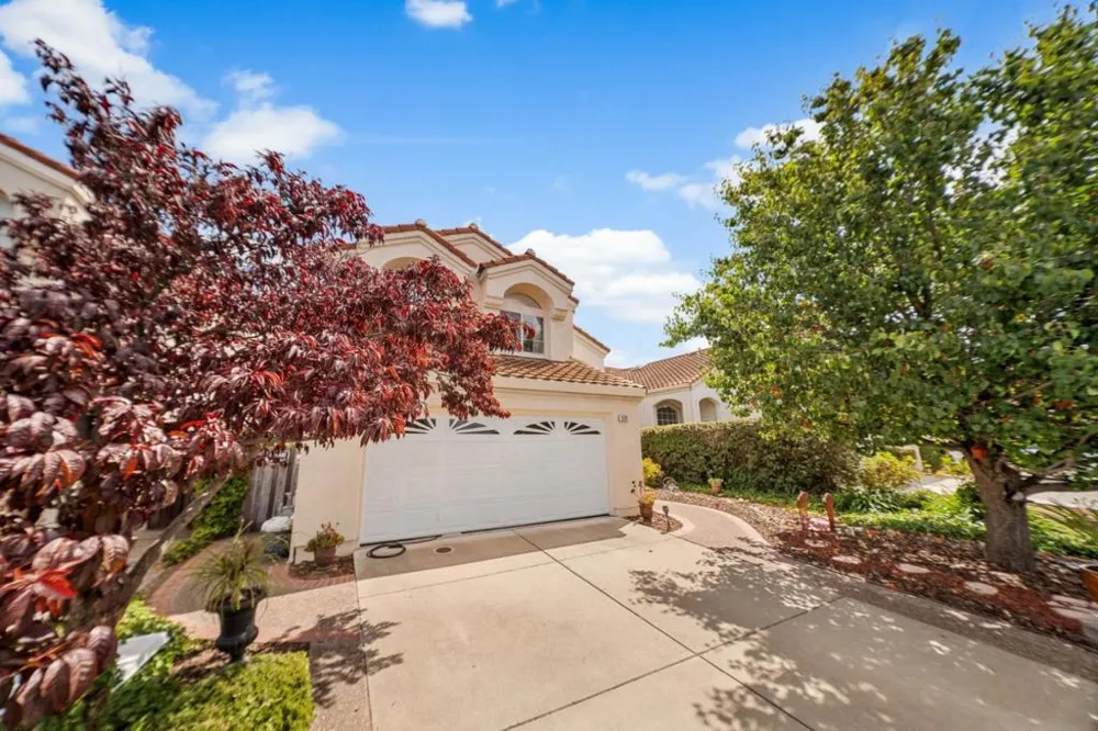 272 Edgewater Drive Milpitas, CA 95035