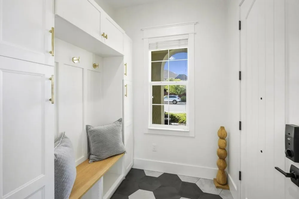 702 San Gabriel Avenue Morgan Hill, CA 95037