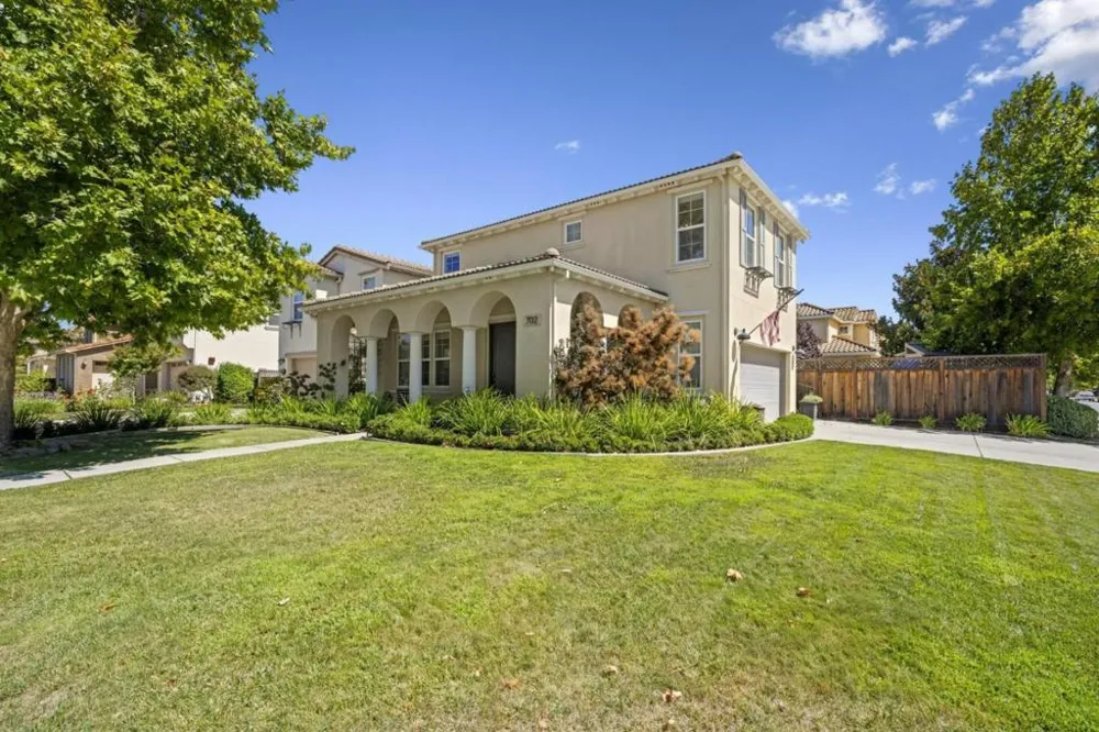 702 San Gabriel Avenue Morgan Hill, CA 95037