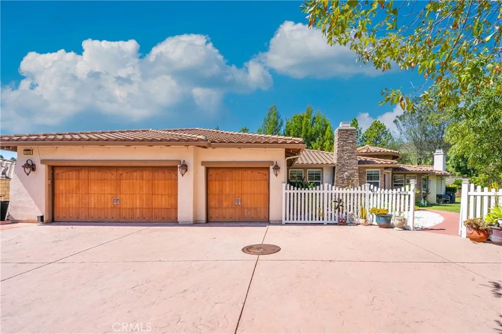 3556 Whitman Court Thousand Oaks, CA 91360